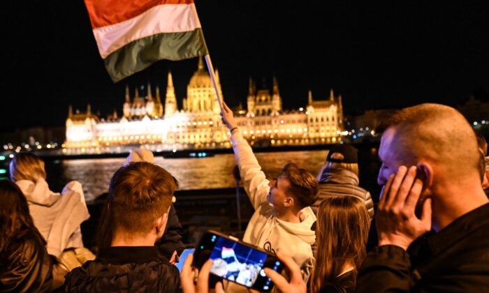 671217915 122230179536331146 92847648735708969 n